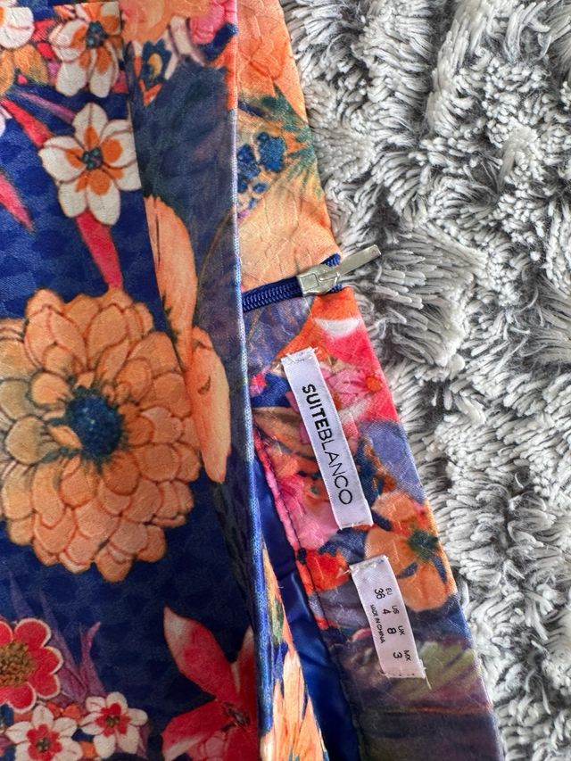 Falda estampada floral azul