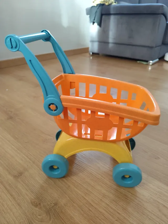 Carro de compra infantil naranja y azul