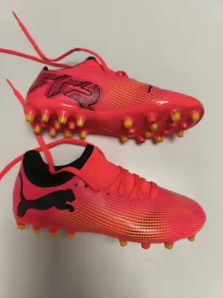 Botas de fútbol Puma niño rosas talla 31