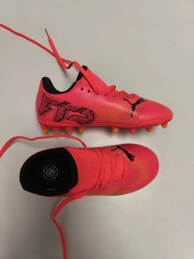 Botas de fútbol Puma niño rosas talla 31