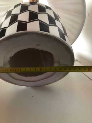 Lámpara de mesa cerámica diseño geométrico