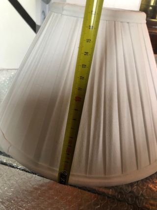 Lámpara de mesa cerámica diseño geométrico