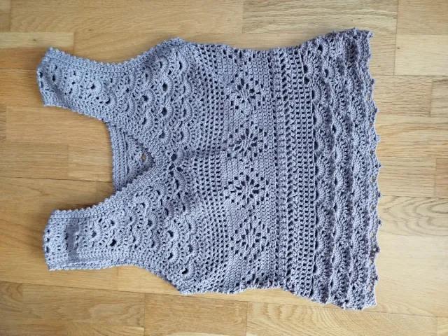 Conjunto de crochet rosa y morado