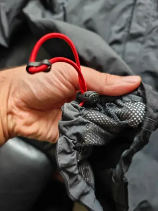 Chaqueta Berghaus impermeable térmica negra