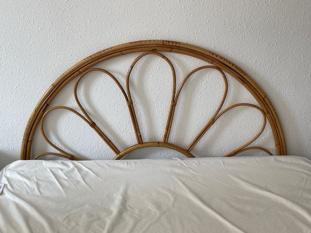 Cabecero de bambú y ratán