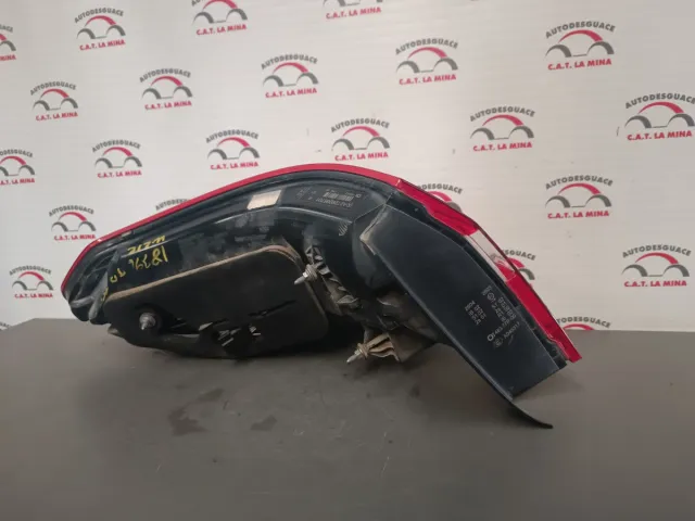 Piloto trasero derecho Mercedes W212 A2129066701