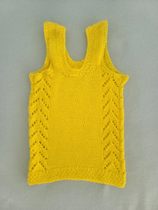 Top de crochet amarillo talla xs
