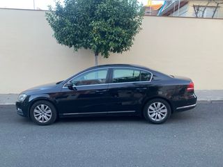Volkswagen Passat 2011