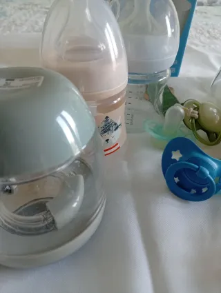 Lote Biberones, Chupetes y Pinzas