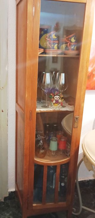 2 vitrinas de madera y cristal años 50 dos joyas