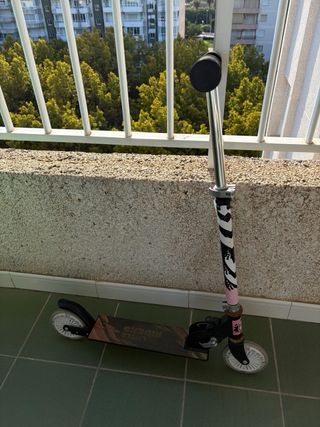 Bicicleta y patinete infantil