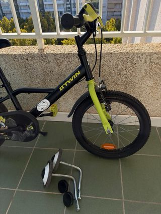 Bicicleta y patinete infantil