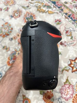 Nikon D5 - Meno di 10.000 scatti