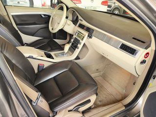 Volvo XC70 XC 70 D5 SUMMUM GEARTRONIC  AWD