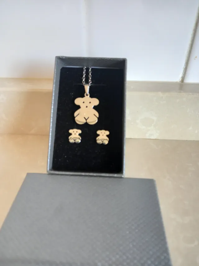 Colgante y pendientes oso nacarados