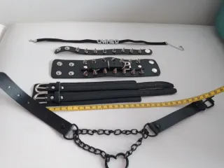 Conjunto Punk: Pulseras y Gargantillas