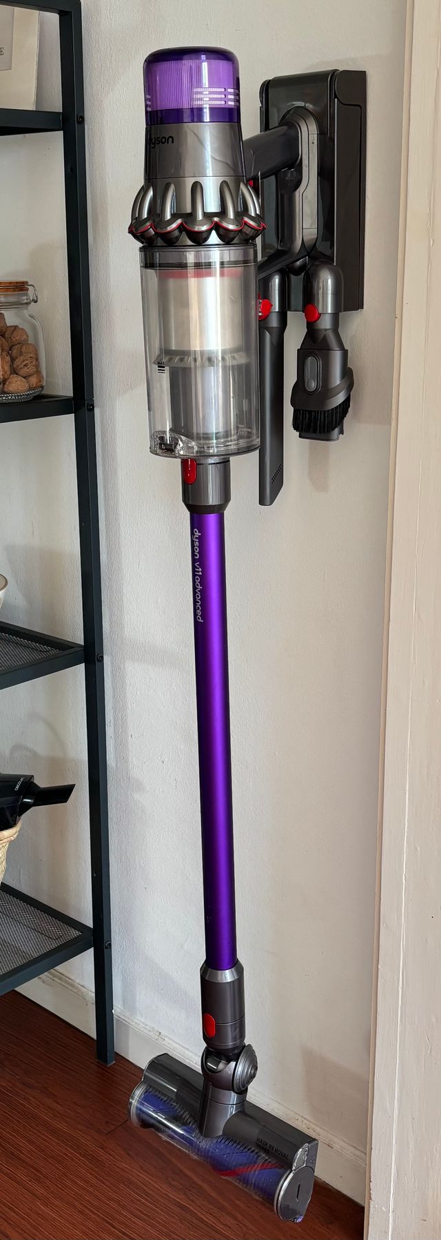 Aspiradora Dyson V11 Morada