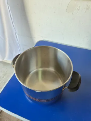 Pentola con Coperchio Lagostina in Acciaio Inox