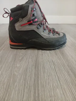 Botas de montaña impermeables Quechua