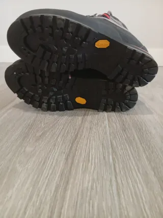 Botas de montaña impermeables Quechua