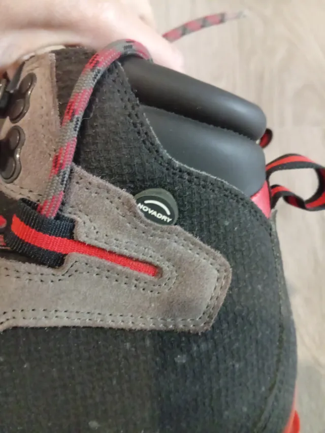 Botas de montaña impermeables Quechua