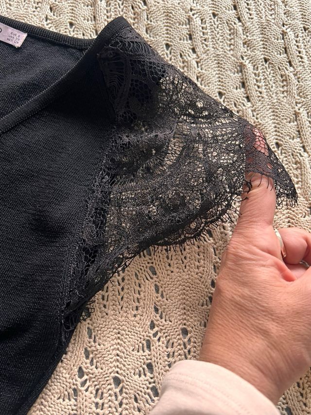 Mango Top Punto Manga Encaje Negro Talla S