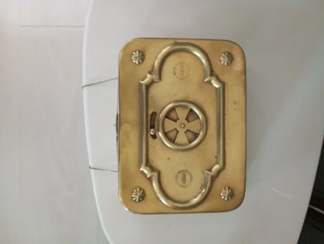 Calentador de pies antiguo de cobre