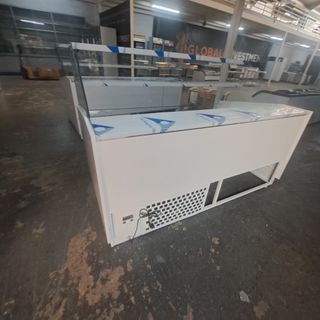 Vitrina expositora fabricamos a cualquier medida