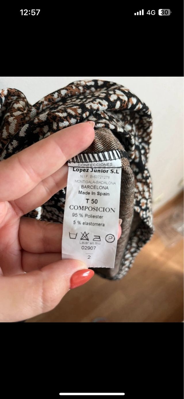 Vestido elegante marrón y negro