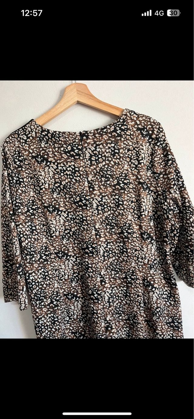 Vestido elegante marrón y negro