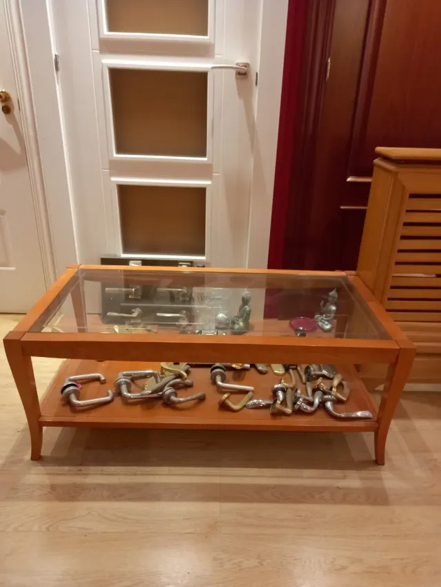 Mesa auxiliar madera y cristal cerezo