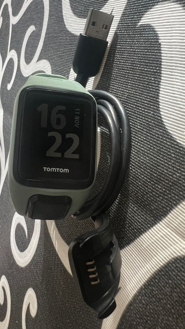 Reloj Deportivo TomTom Verde y Negro