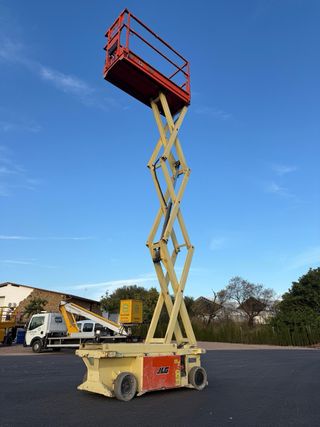 Plataforma Elevadora Eléctrica 6m JLG