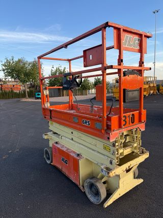 Plataforma Elevadora Eléctrica 6m JLG