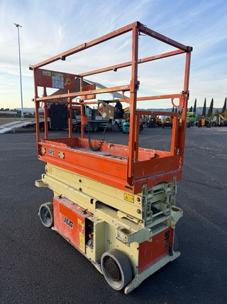 Plataforma Elevadora Eléctrica 6m JLG