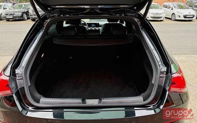 MERCEDES-BENZ  CLA 200 D DCT Shooting Brake