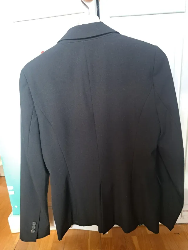 Americana Zara Basic Negra Talla 40