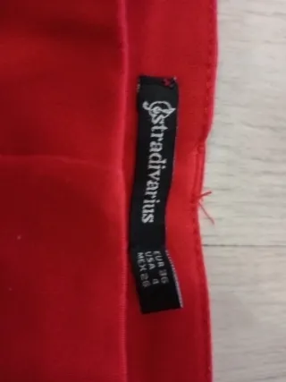 Pantalón recto rojo Stradivarius mujer