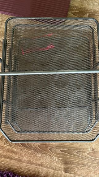 Archivador de metal gris