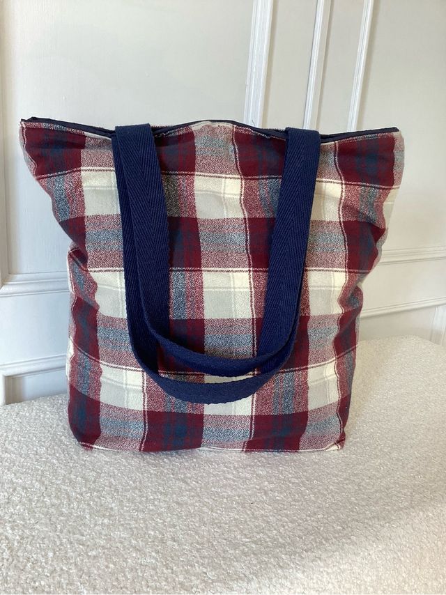 Bolso de tela acolchado reversible