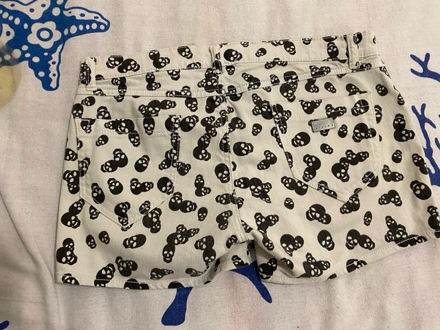 Shorts Sisley fantasia teschio