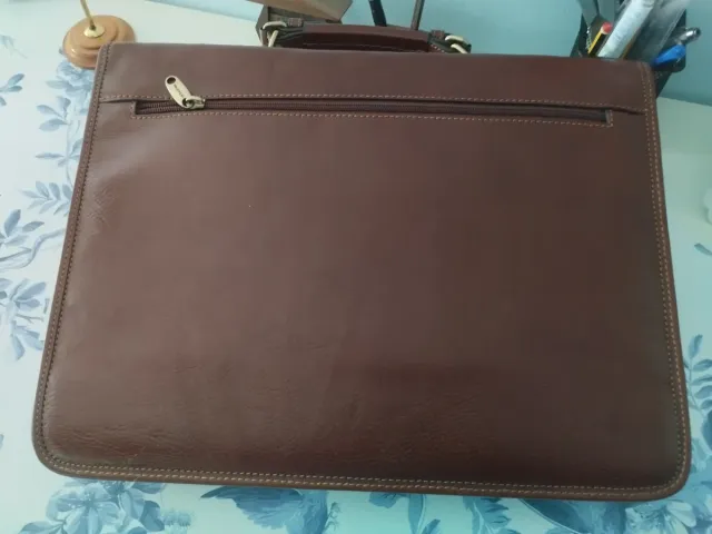 Cartera portadocumentos piel nueva