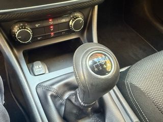 Mercedes-Benz A 180 gasolina  2013