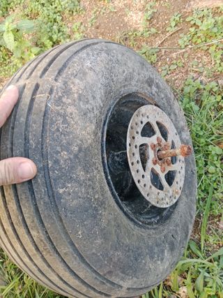 Rueda delantera para proyecto es de patín city coc