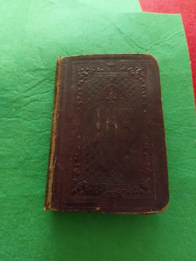 Misal antiguo religioso siglo XIX