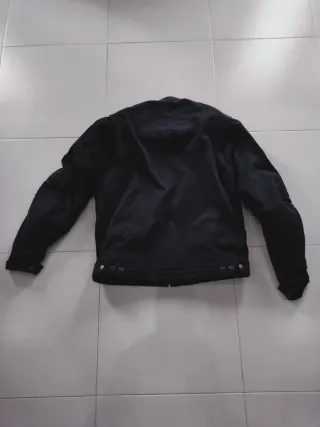Chaqueta de moto negra