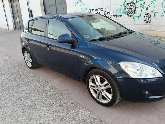 KIA Ceed 2010