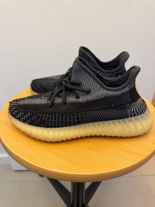 Adidas Yeezy Boost 37