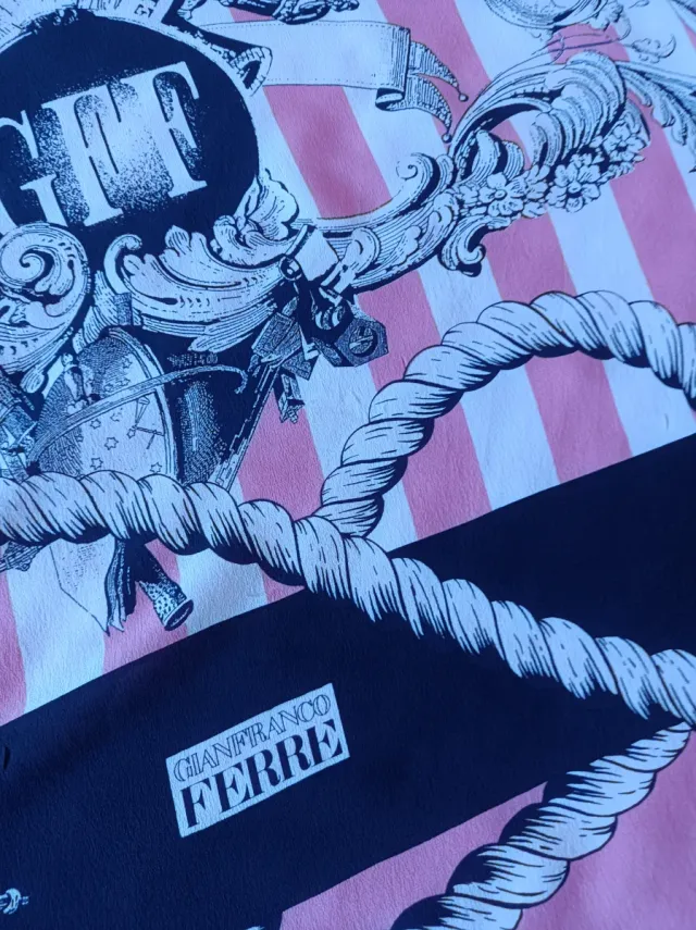 Foulard seta Gianfranco Ferrè 133x133cm