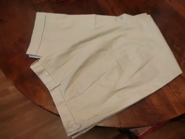 Pantalón de pinzas de señora beige